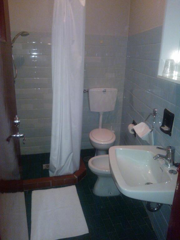Albergo Vecchia Menaggio Cameră foto